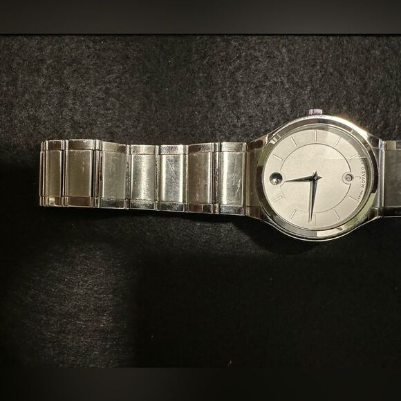 Movado sapphire - Picture 8 of 8